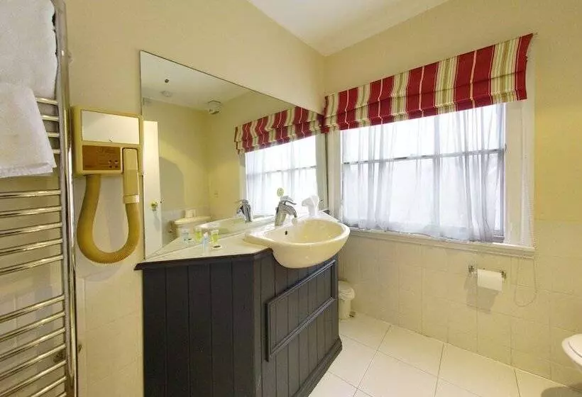 فندق Three Queens