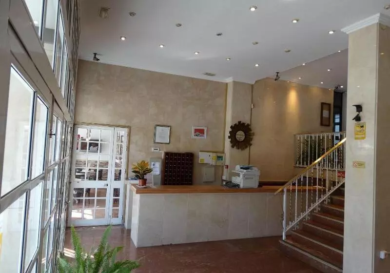 ホテル Torremolinos Centro By Croma