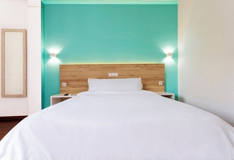 فندق Torremolinos Centro By Croma