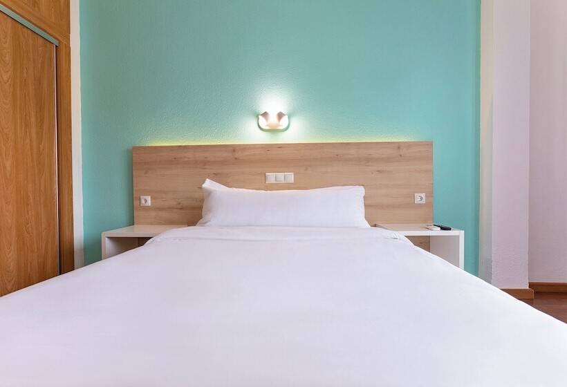 فندق Torremolinos Centro By Croma