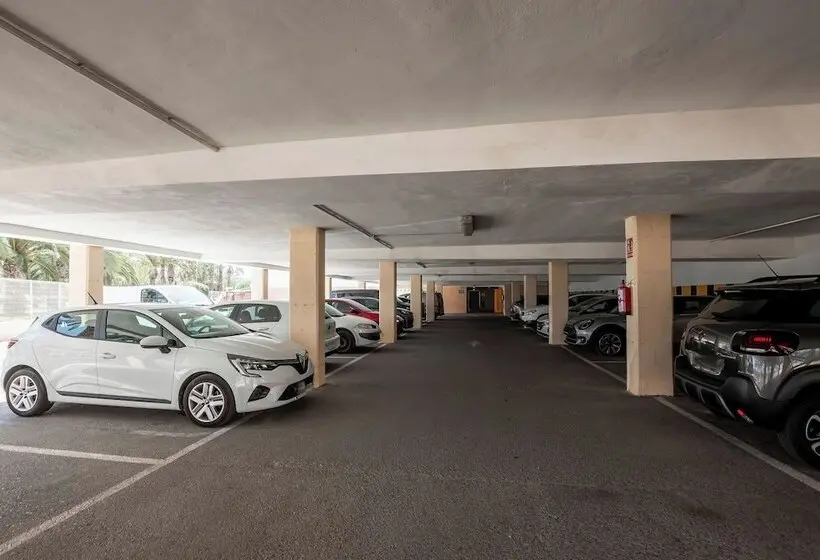 هتل Travelodge Alicante Puerto