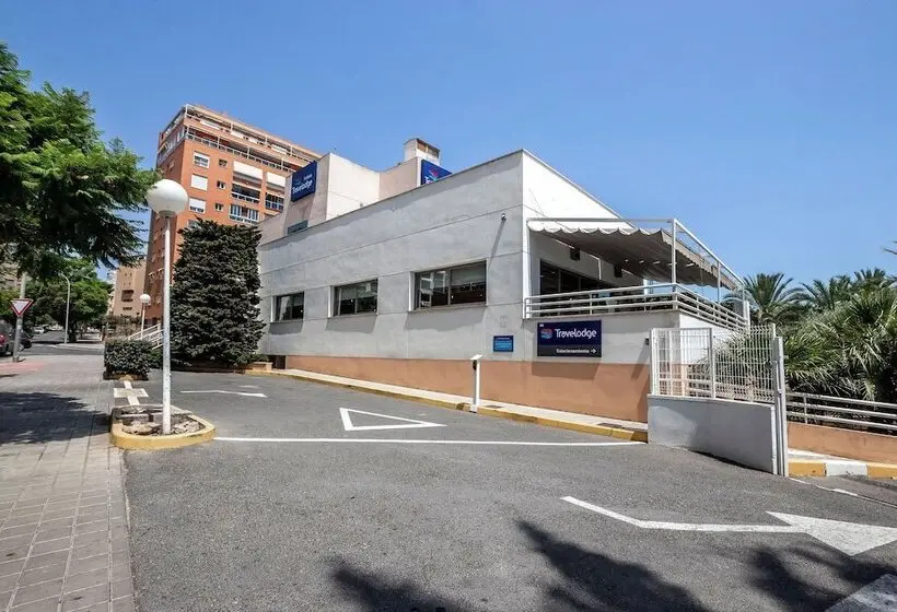هتل Travelodge Alicante Puerto
