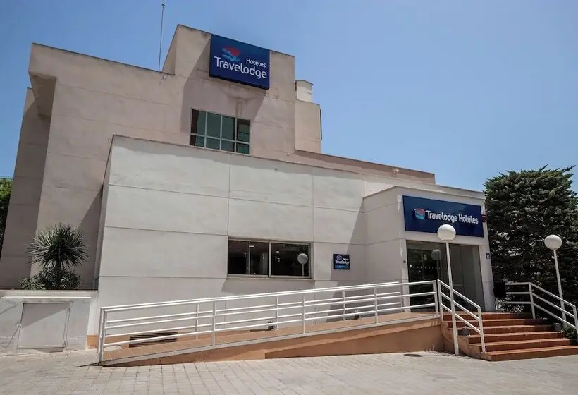 هتل Travelodge Alicante Puerto