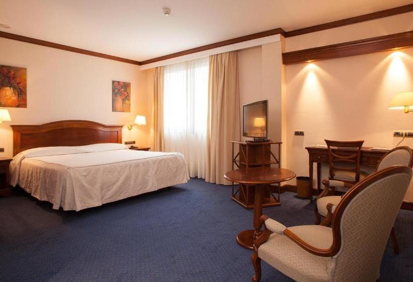 فندق Villa De Almazan