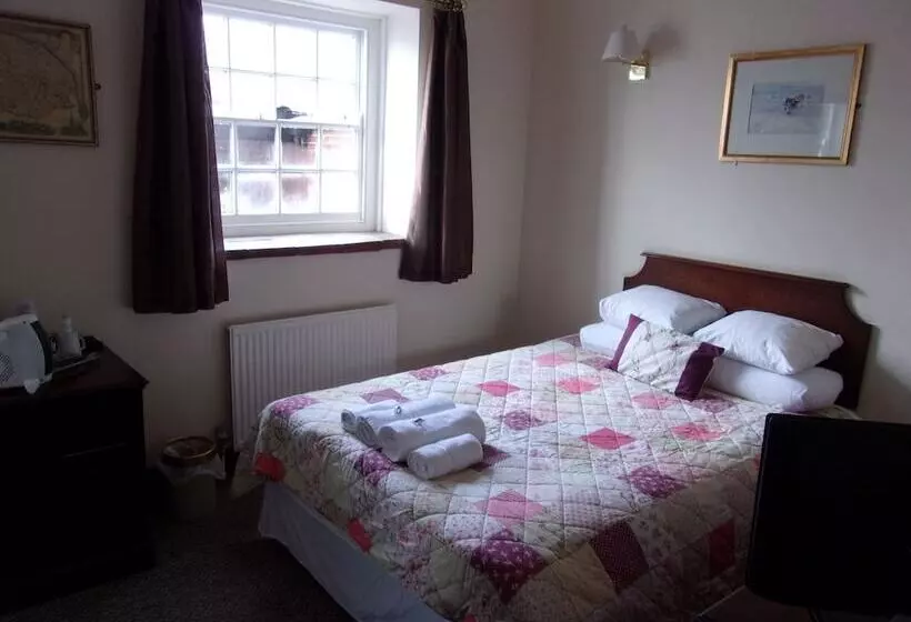 فندق Wensum Lodge