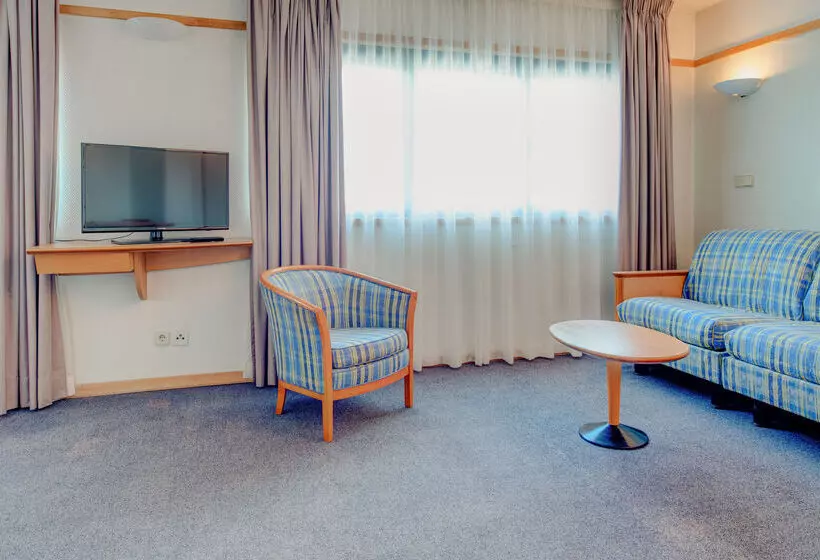 Vip Executive Eden Apart