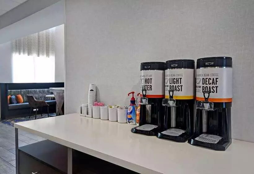 Hotelli Hampton Inn Midland South