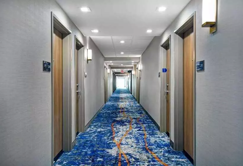 Hotelli Hampton Inn Midland South