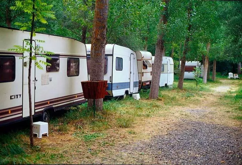 ホテル Pirineos Cien Lagos