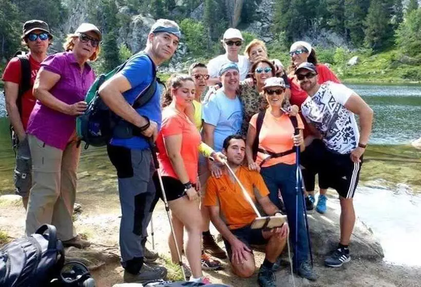 ホテル Pirineos Cien Lagos