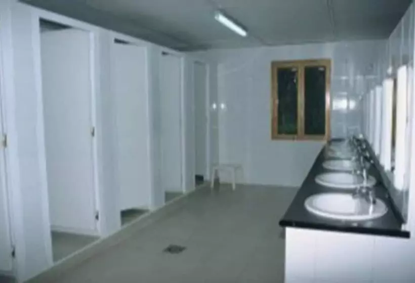 ホテル Pirineos Cien Lagos