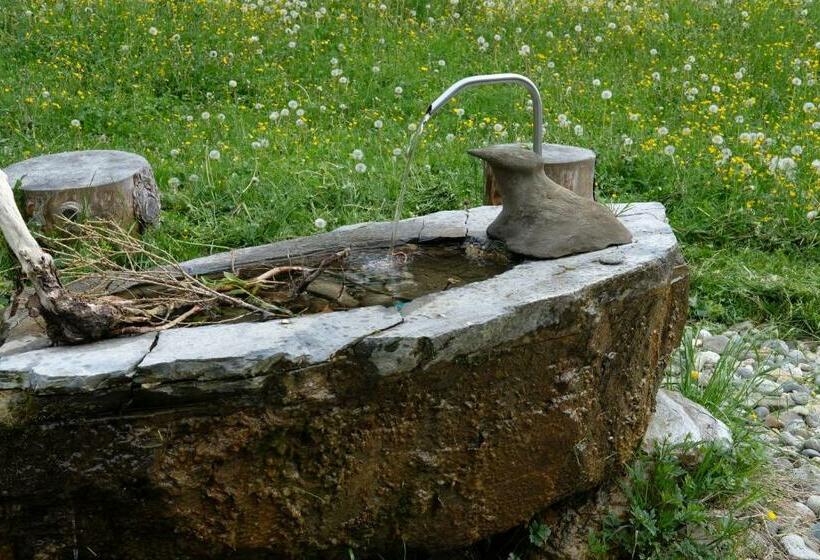 هتل Riversong Centre Thermal