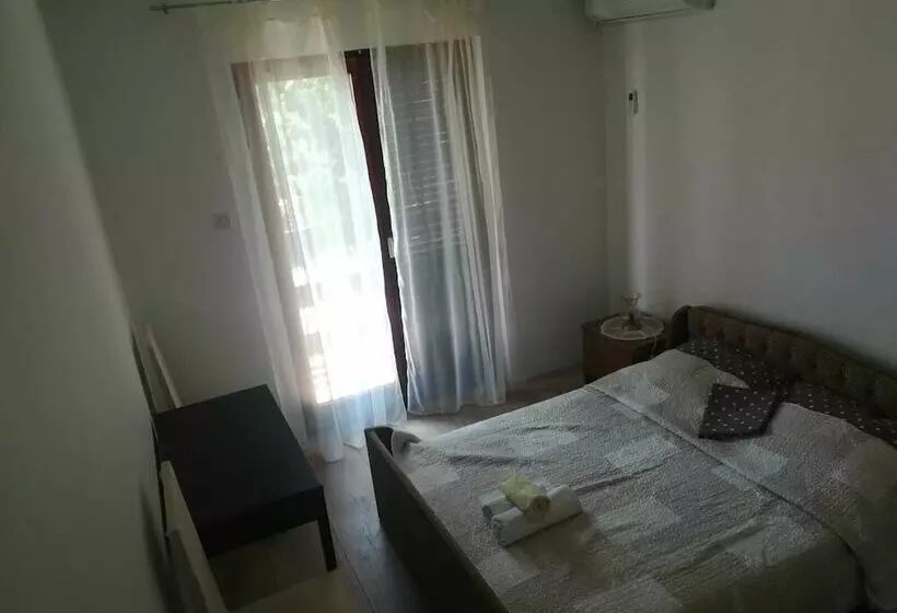 ペンション Guest House Stić