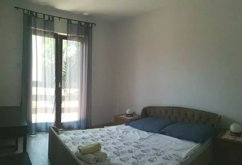 ペンション Guest House Stić
