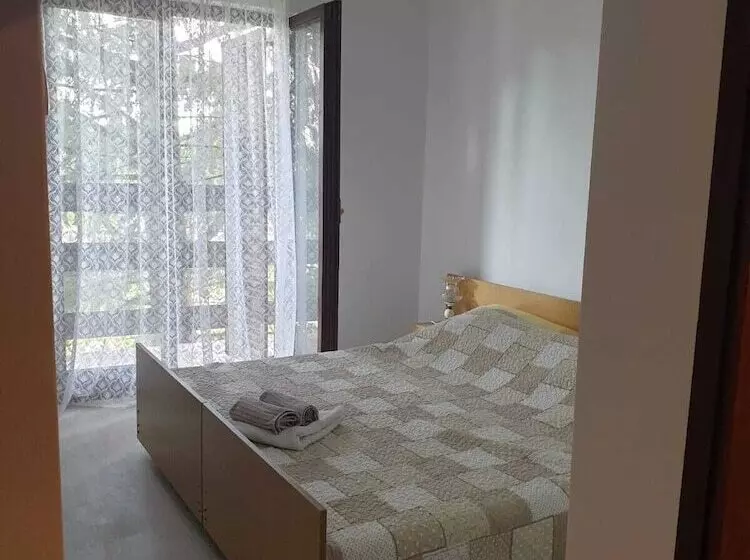 ペンション Guest House Stić