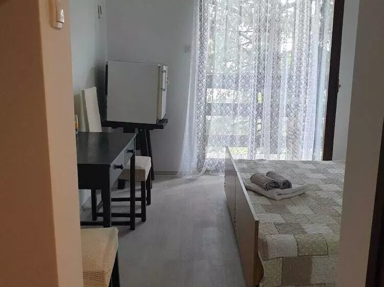 ペンション Guest House Stić