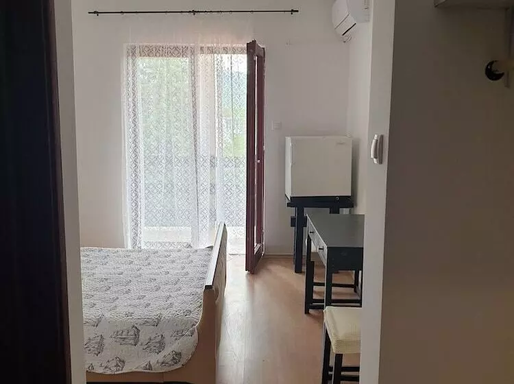ペンション Guest House Stić