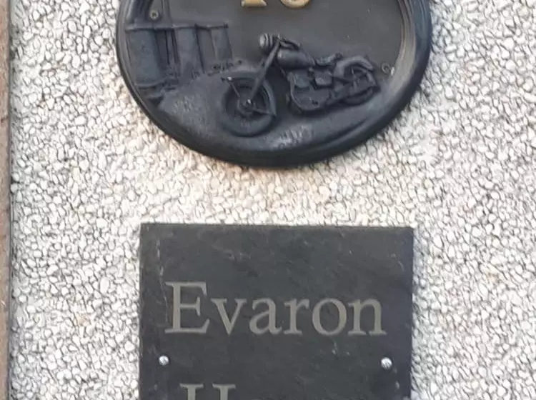 ベッドアンドブレックファースト Evaron House