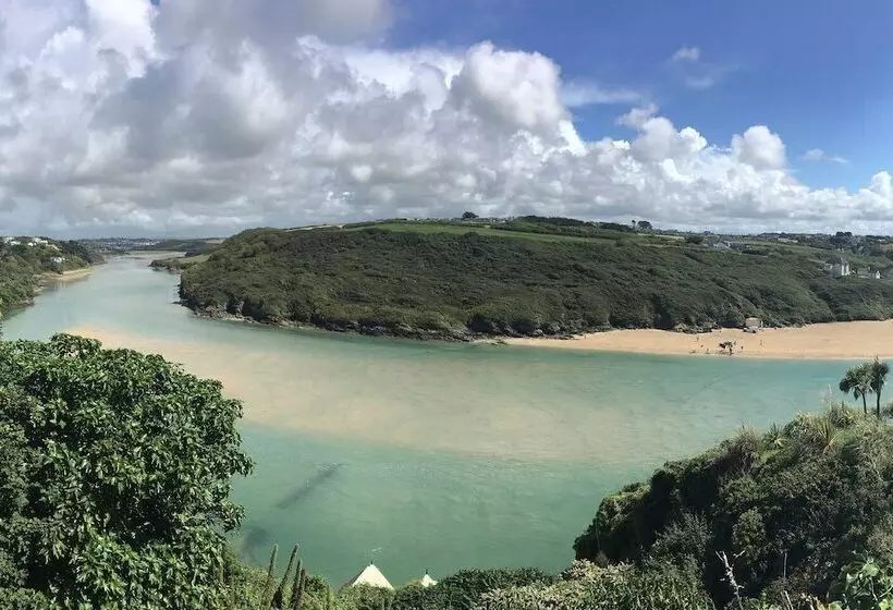 Family Home In Newquay, Parking, 3 Min Walk Beach