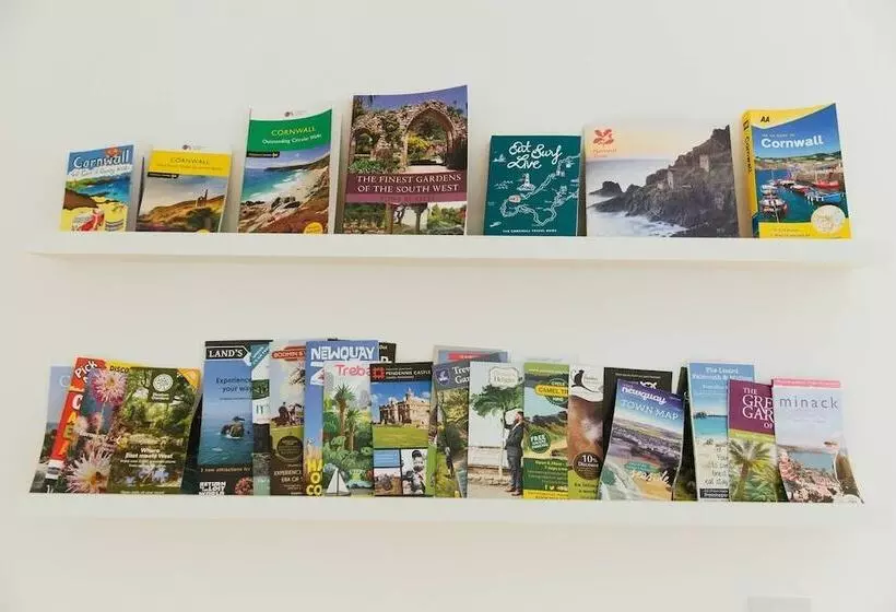 Family Home In Newquay, Parking, 3 Min Walk Beach