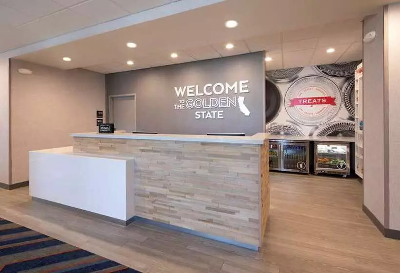 هتل Hampton Inn Santa Cruz West, Ca