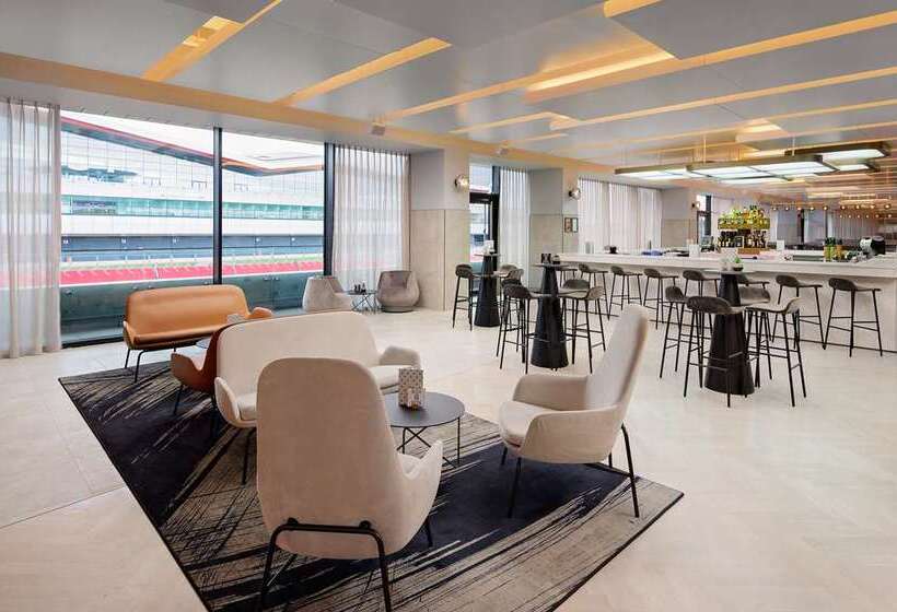 ホテル Hilton Garden Inn Silverstone