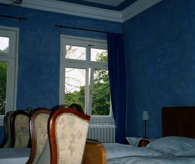 ホテル Schloss Sindlingen