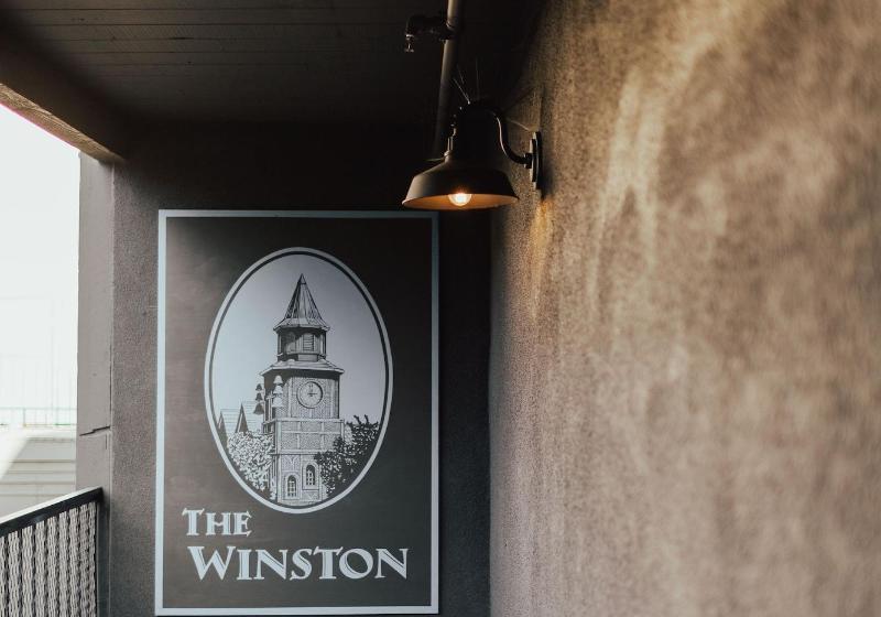 ホテル The Winston Solvang