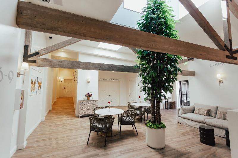 ホテル The Winston Solvang