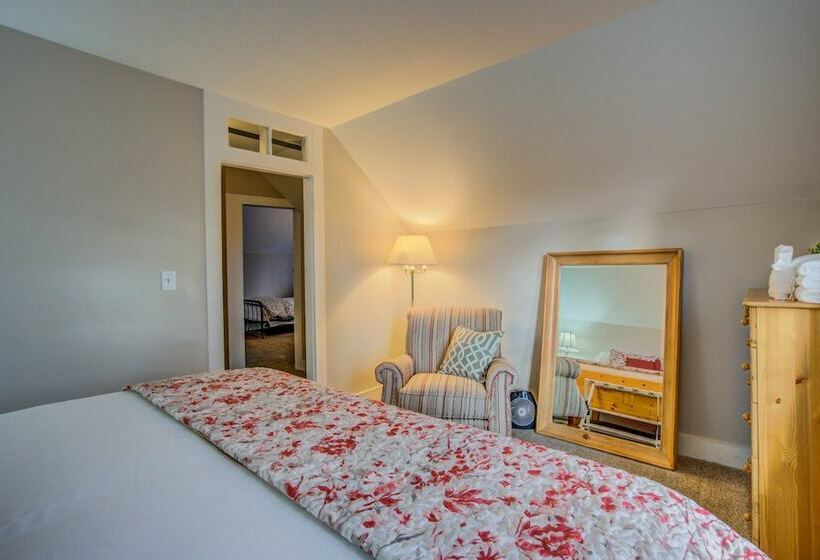 5brmonument Historic Charmminutes To Hiking