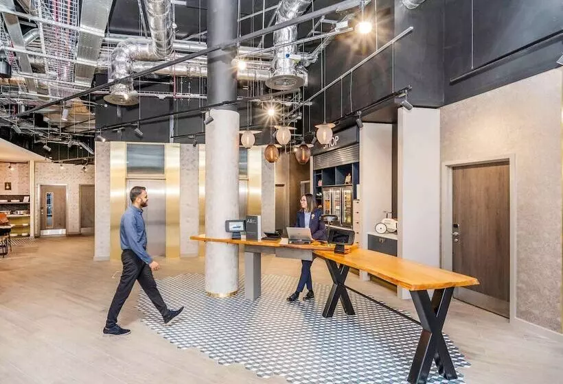 Aparthotel Adagio Leicester