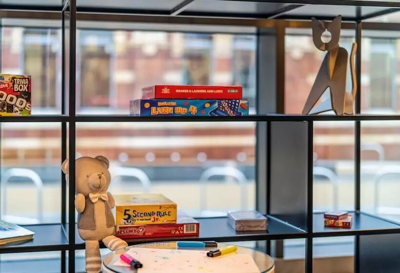 Aparthotel Adagio Leicester