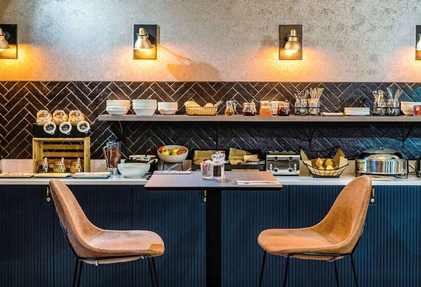 Aparthotel Adagio Leicester