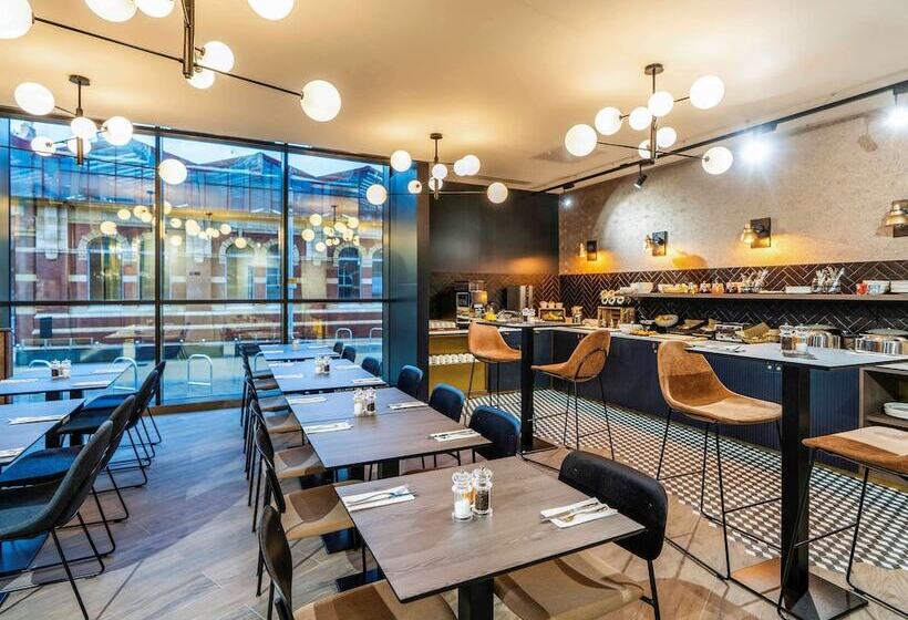 Aparthotel Adagio Leicester