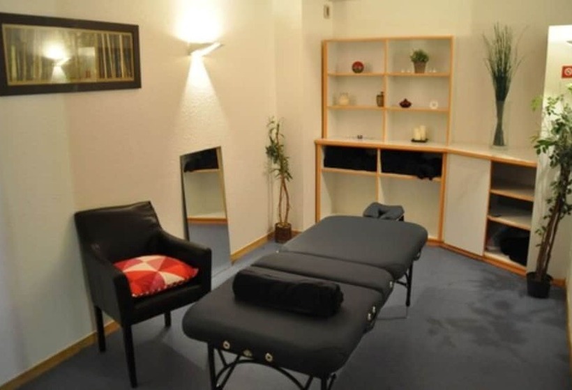 Chalet Hotel Rhododendrons