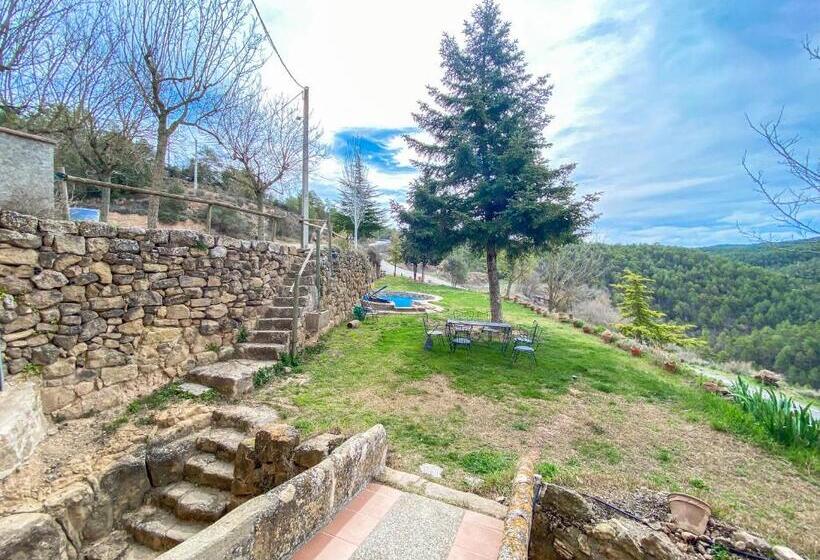 호텔 Casa Rural Sant Petrus De Madrona