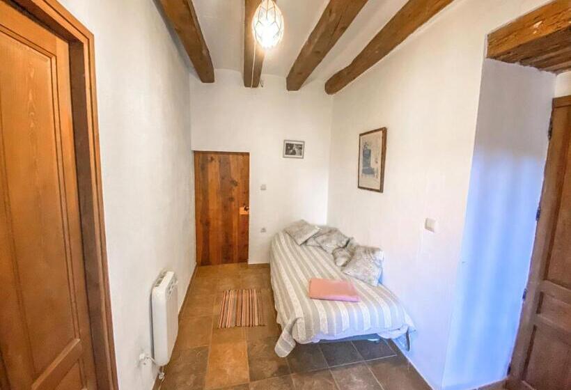 호텔 Casa Rural Sant Petrus De Madrona