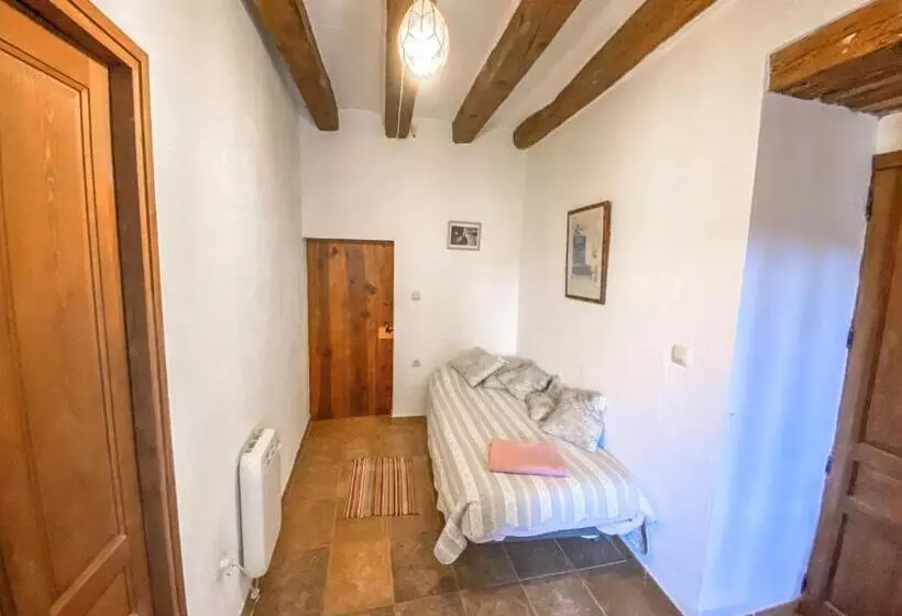 Hotelli Casa Rural Sant Petrus De Madrona