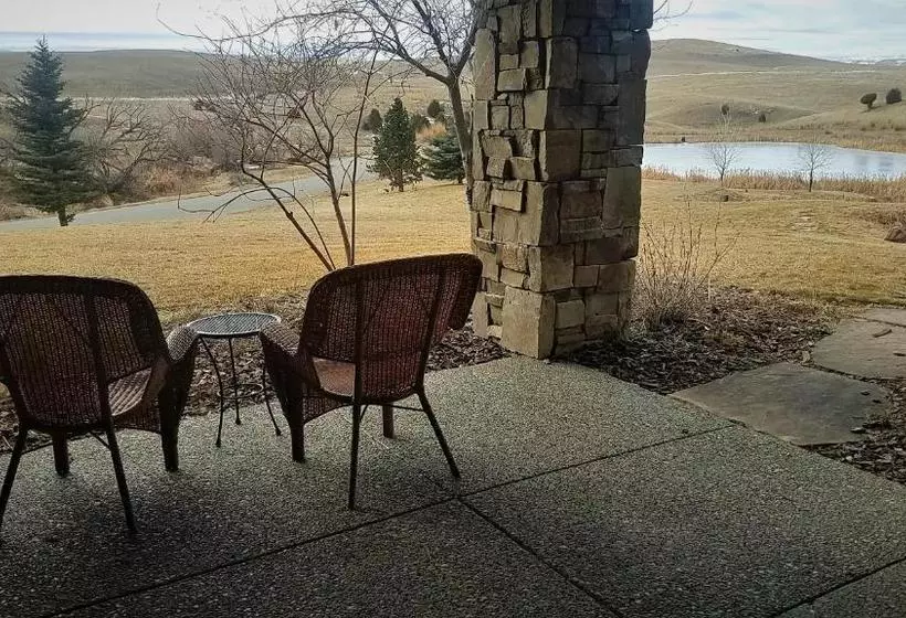 ホテル Grey Cliffs Ranch