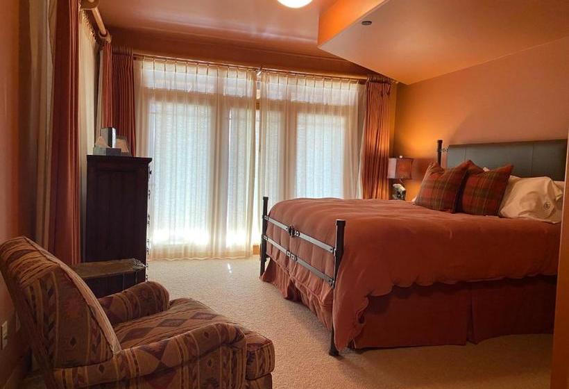 فندق Grey Cliffs Ranch