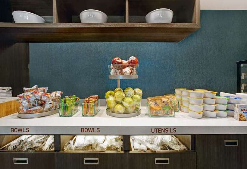 Отель Home2 Suites Asheville Airport