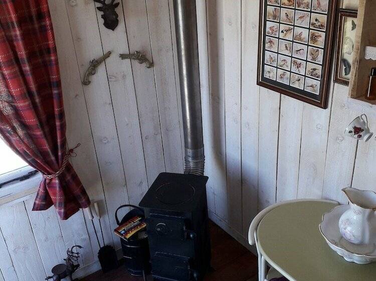 Meadow Shepherds Hut