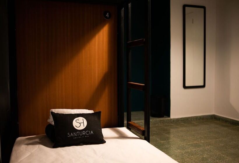 Santurcia Hostel Adults Only