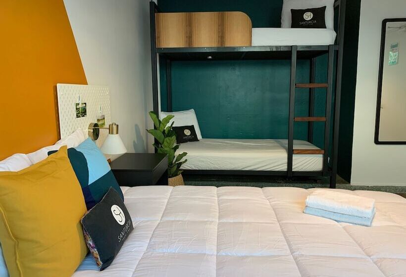Santurcia Hostel Adults Only