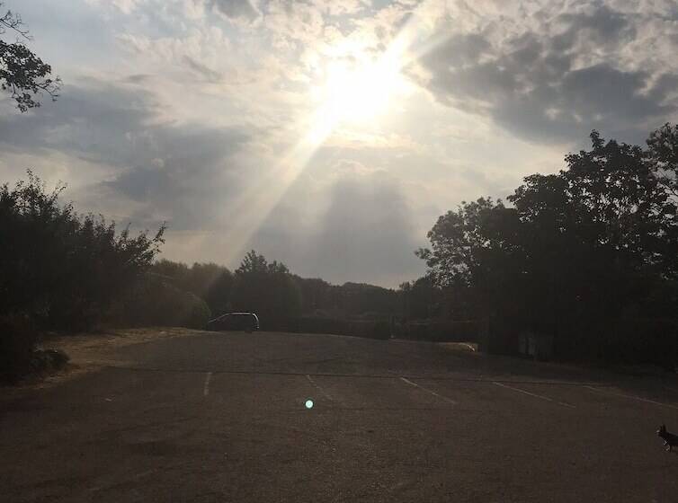 The Dog & Doublet Inn