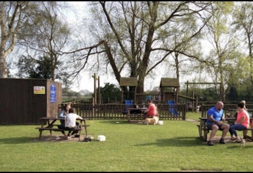 The Dog & Doublet Inn