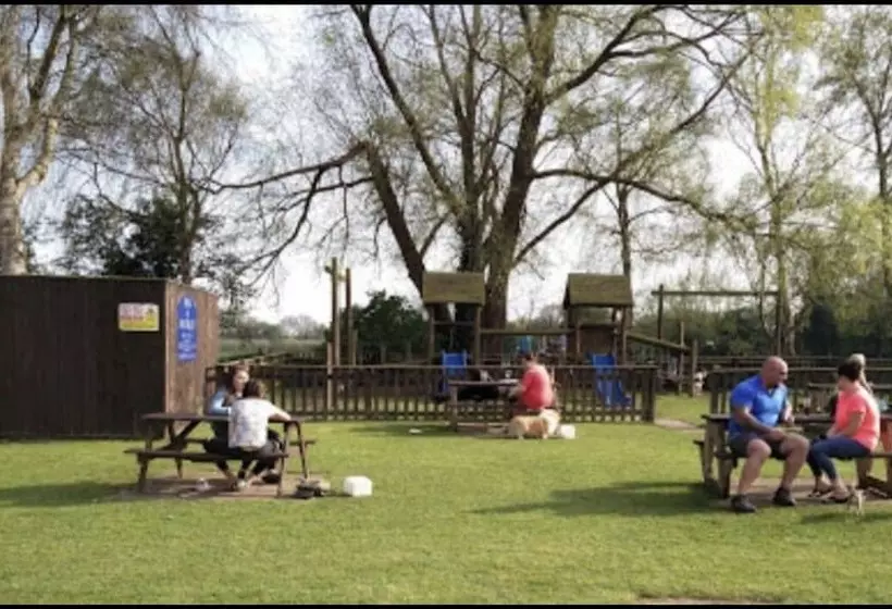 The Dog & Doublet Inn