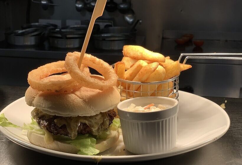 The Dog & Doublet Inn