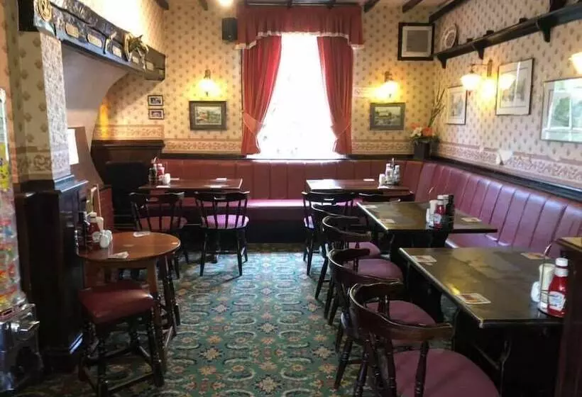 The Dog & Doublet Inn