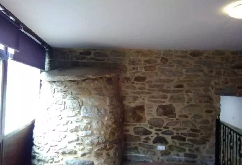 Albergue Santa Lucia De Olveiroa